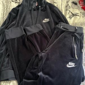 Nike velvet sweat suit